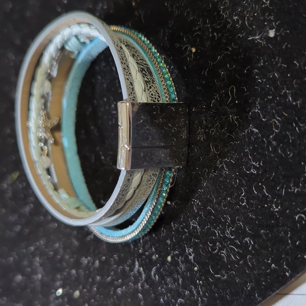 Five layer bracelet - Picture 3 of 3
